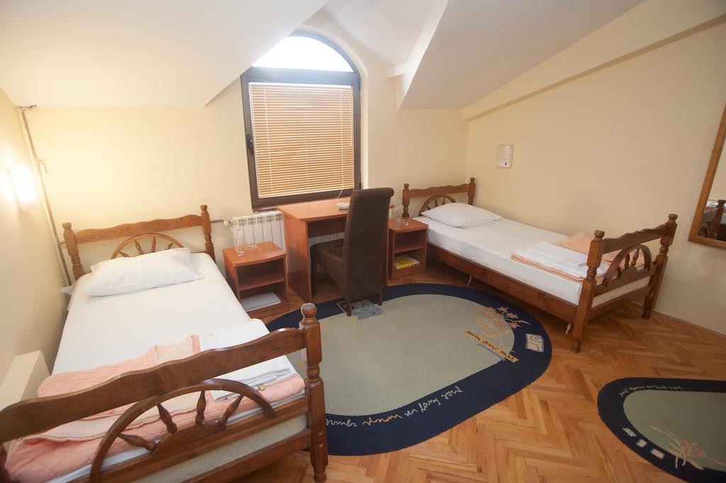 Hotel Extra Lion Md Nis Room photo